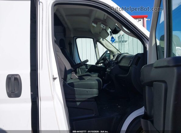 3C6LRVDG9NE133711 2022 RAM PROMASTER 2500 White Vista interior delantera
