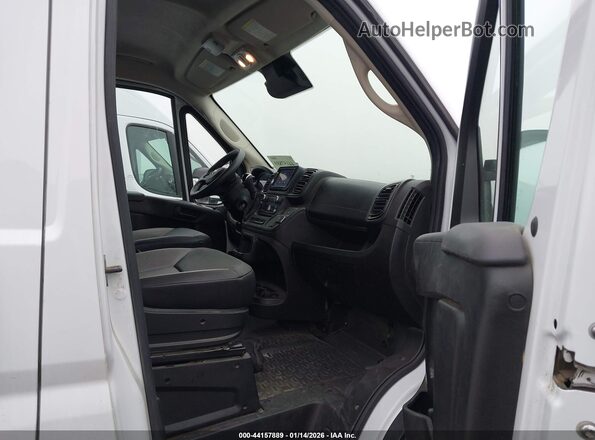 3C6LRVDG9SE504426 2025 RAM PROMASTER 2500 White წინა სალონის ხედი