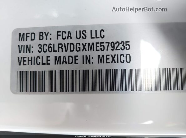 3C6LRVDGXME579235 2021 RAM PROMASTER 2500 White Շարժիչի բաժամունքի տեսք