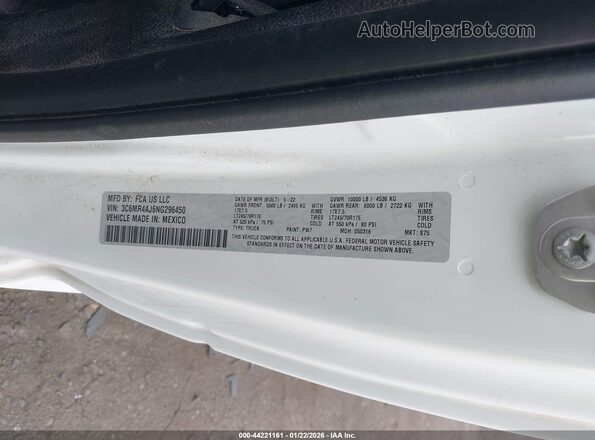3C6MR4AJ6NG296450 2022 RAM 2500 White ძრავის განყოფილების ხედი