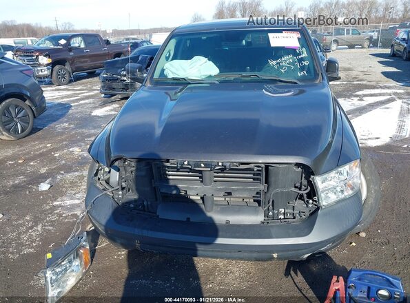 3C6RR7KT1LG130700 2020 RAM 1500 CLASSIC Gray Widok z przodu