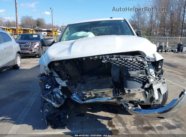 3C6RR7KT2NG276039 2022 RAM 1500 CLASSIC White Вид панелі приладів