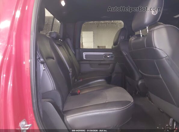 3C6TR5EJ2HG600535 2017 RAM 2500 Red VIN კოდის სტიკერის ხედი
