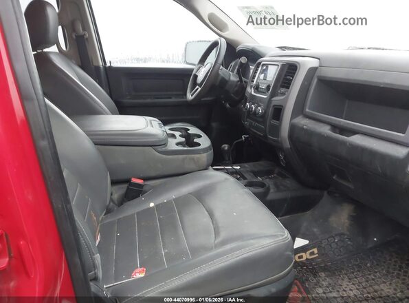 3C6TR5HT8GG372911 2016 RAM 2500 Красный Вид салона спереди