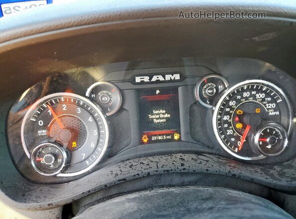 3C6UR5CJ6RG369809 2024 RAM 2500 Gray Вид щитка приладів