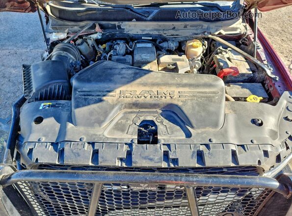 3C6UR5CL7NG248735 2022 RAM 2500 Maroon Вид задньої частини салону