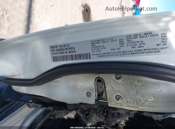 3C6UR5CL7RG193516 2024 RAM 2500 Белый Вид подкапотного пространства