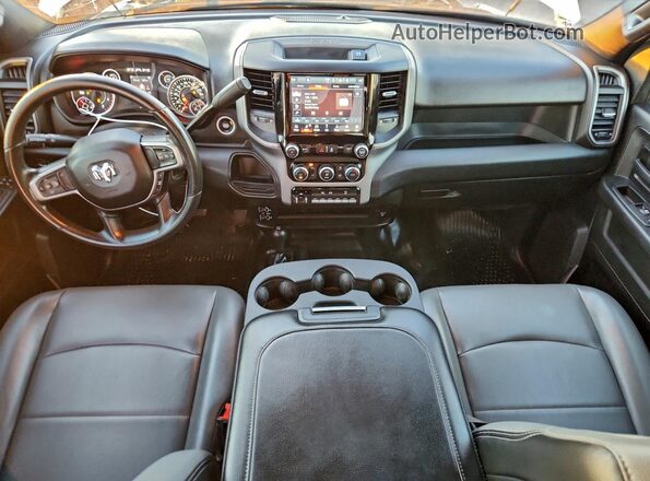 3C6UR5CL7RG218026 2024 RAM 2500 White Dashboard view