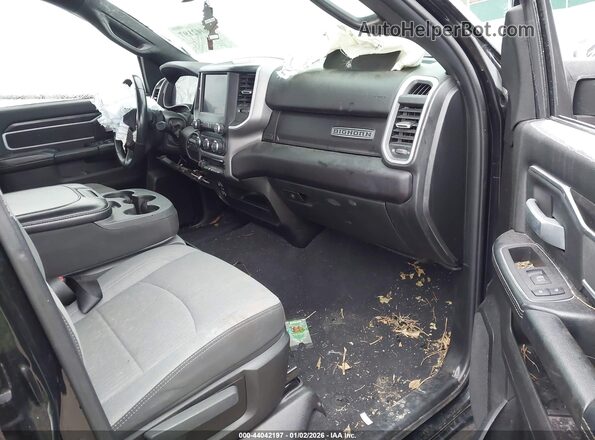 3C6UR5DLXRG157799 2024 RAM 2500 Black Vista interior delantera