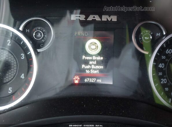 3C6UR5DLXRG157799 2024 RAM 2500 Black Vista de los asientos traseros