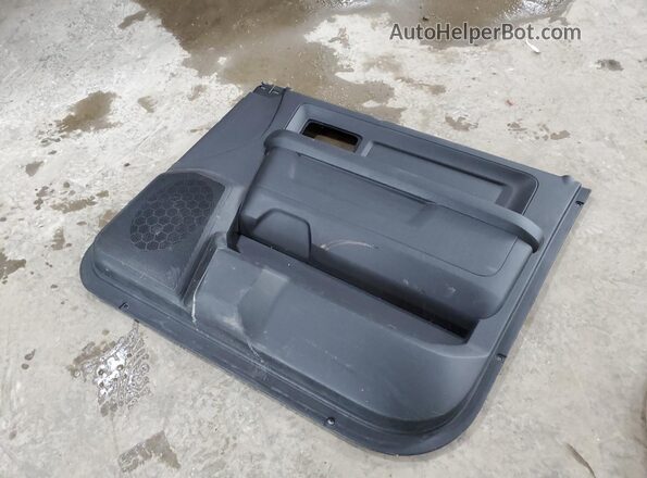 3C6UR5HJ3RG291921 2024 DODGE RAM White Widok komory silnika
