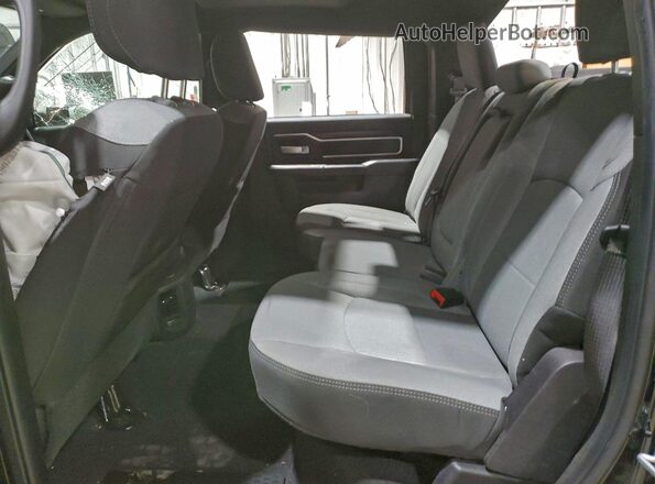 3C6UR5JLXRG337515 2024 RAM 2500 Black Вид задніх сидінь