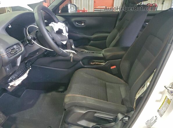3CZRZ1H59TM700369 2026 HONDA HR-V Белый Вид салона спереди