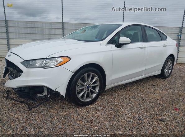 3FA6P0H70HR402271 2017 FORD FUSION White Передня ліва чверть