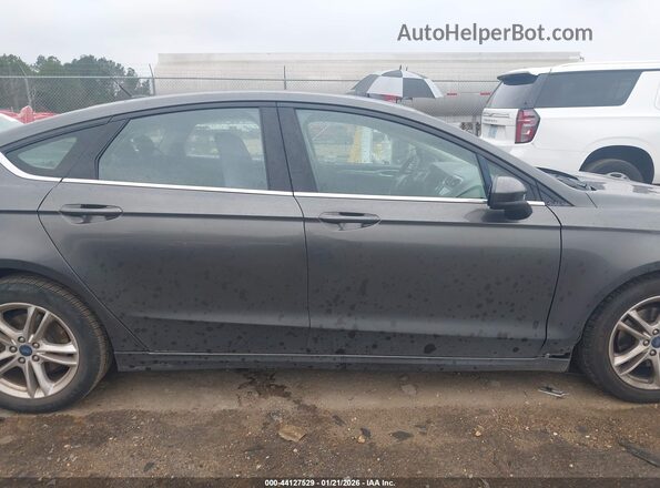 3FA6P0H71JR286150 2018 FORD FUSION Gray Вид задньої частини салону