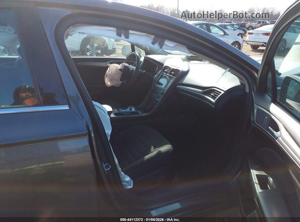 3FA6P0LU7LR154042 2020 FORD FUSION Gray Front interior view