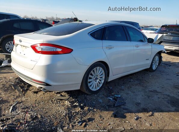 3FA6P0LU9GR203795 2016 FORD FUSION HYBRID Белый Задняя правая четверть