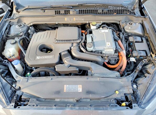 3FA6P0UU8JR142185 2018 FORD FUSION Charcoal Widok wnętrza z tyłu