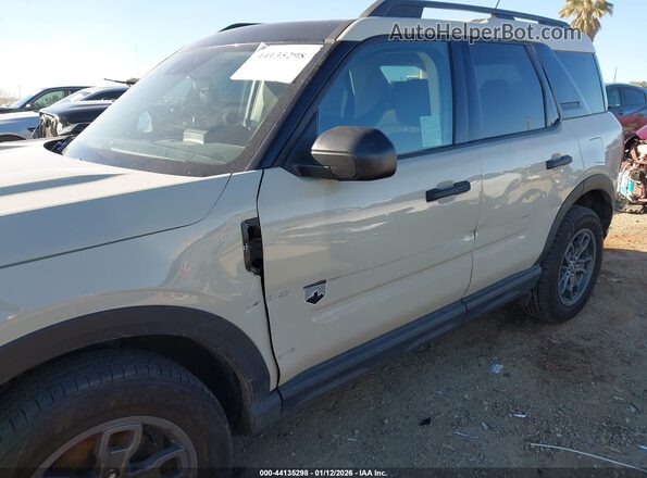 3FMCR9B65RRE07586 2024 FORD BRONCO SPORT White Front view