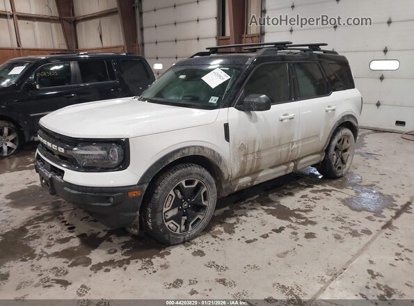 3FMCR9C67MRB13467 2021 FORD BRONCO SPORT White Vista tres cuartos delantera izquierda