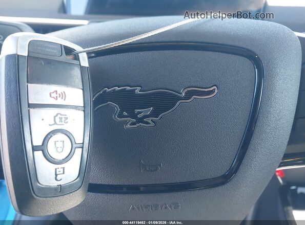 3FMTK2SU3PMA85745 2023 FORD MUSTANG MACH-E Blue Առջևի վահանակի տեսք