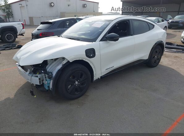3FMTK2SU8PMA84123 2023 FORD MUSTANG MACH-E White Передня ліва чверть