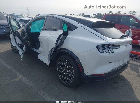 3FMTK3R40RMA20625 2024 FORD MUSTANG MACH-E PREMI White 
