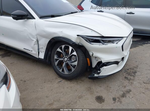 3FMTK3R75NMA26750 2022 FORD MUSTANG MACH-E PREMI White 