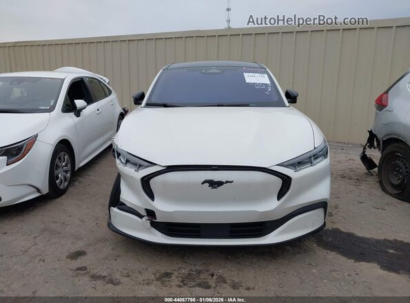 3FMTK3R75NMA26750 2022 FORD MUSTANG MACH-E PREMI White 