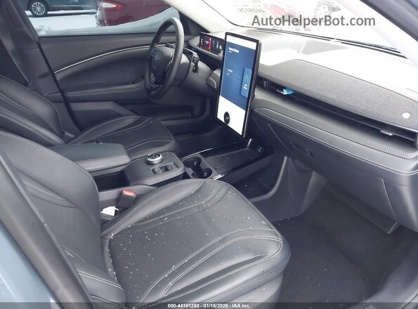3FMTK3R79PMA32490 2023 FORD MUSTANG MACH-E PREMI Blue Widok wnętrza z przodu