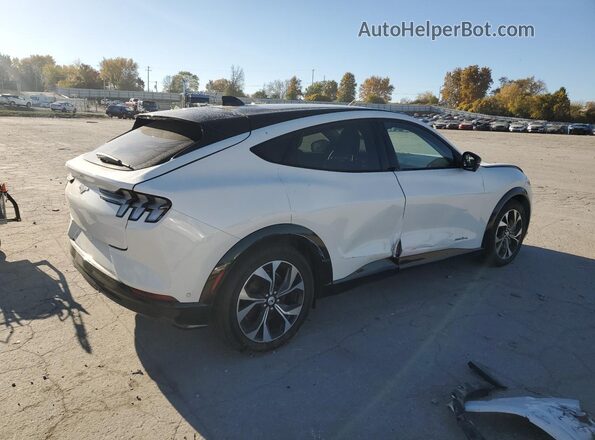 3FMTK3SS9MMA24061 2021 FORD MUSTANG MACH-E PREMI White Rear right