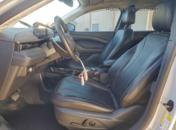 3FMTK3SU7NMA38012 2022 FORD MUSTANG MACH-E PREMI White Вид салону спереду