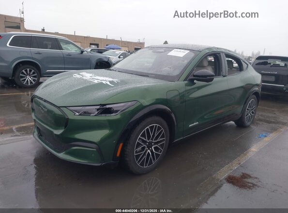 3FMTK3SU7RMA27663 2024 FORD MUSTANG MACH-E PREMI Green Vista tres cuartos delantera izquierda