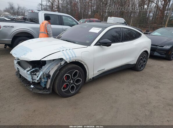 3FMTK4SE6PMA44322 2023 FORD MUSTANG MACH-E White 