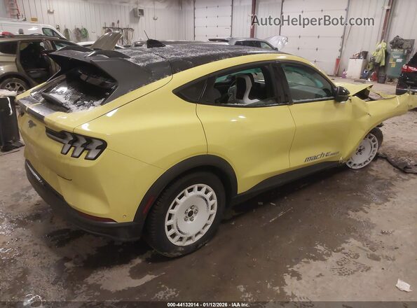 3FMTK4SX5RMA17813 2024 FORD MUSTANG MACH-E Yellow Tył prawy