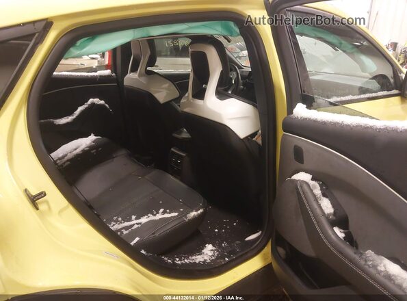 3FMTK4SX5RMA17813 2024 FORD MUSTANG MACH-E Yellow Widok naklejki z numerem VIN