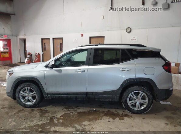 3GKALTEV3NL179876 2022 GMC TERRAIN Silver 360 interior view