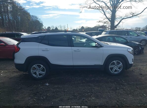 3GKALTEX8JL322588 2018 GMC TERRAIN White Vista interior trasera