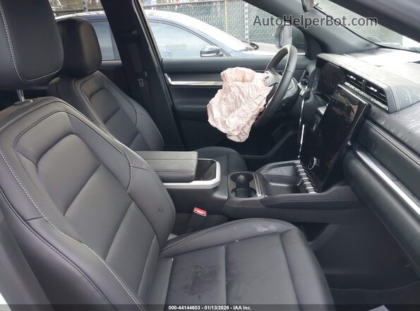 3GKALUEG0TL256532 2026 GMC TERRAIN White Front interior view