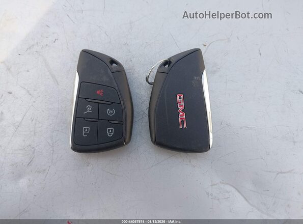 3GKALUEG2SL291216 2025 GMC TERRAIN White Dashboard view