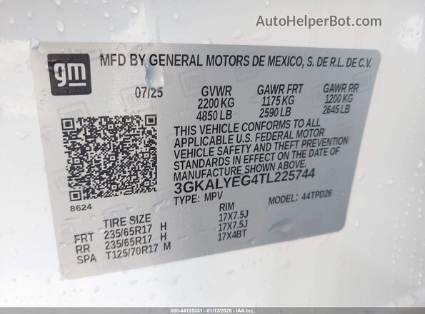 3GKALYEG4TL225744 2026 GMC TERRAIN White ძრავის განყოფილების ხედი