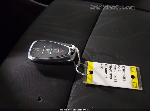 3GNCJLSB7KL356663 2019 CHEVROLET TRAX Red წინა პანელის ხედი