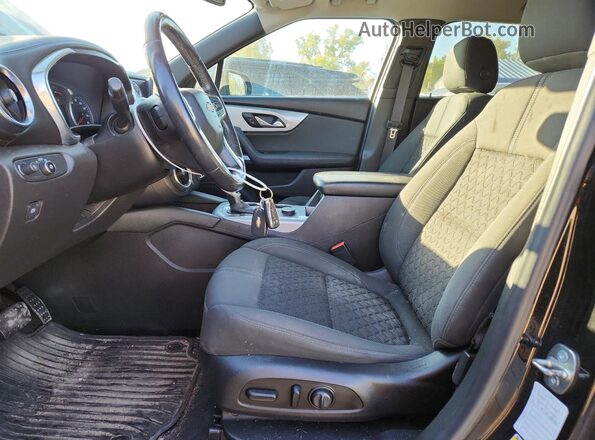 3GNKBCRS5KS692008 2019 CHEVROLET BLAZER Черный Вид салона спереди