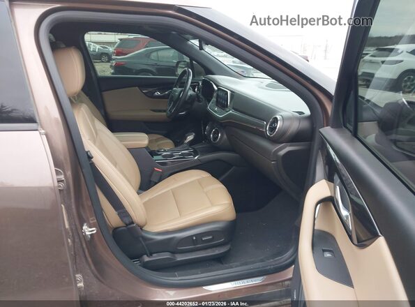3GNKBFRSXKS559505 2019 CHEVROLET BLAZER Brown Вид салону спереду