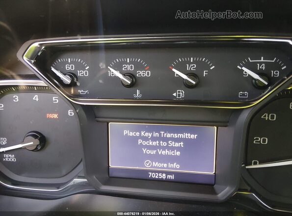 3GTP8BED2LG180905 2020 GMC SIERRA Red Widok tylnych siedzeń