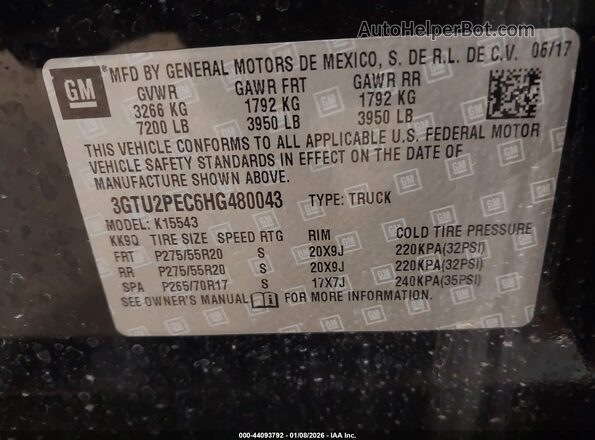 3GTU2PEC6HG480043 2017 GMC SIERRA Black Vista del compartimento del motor