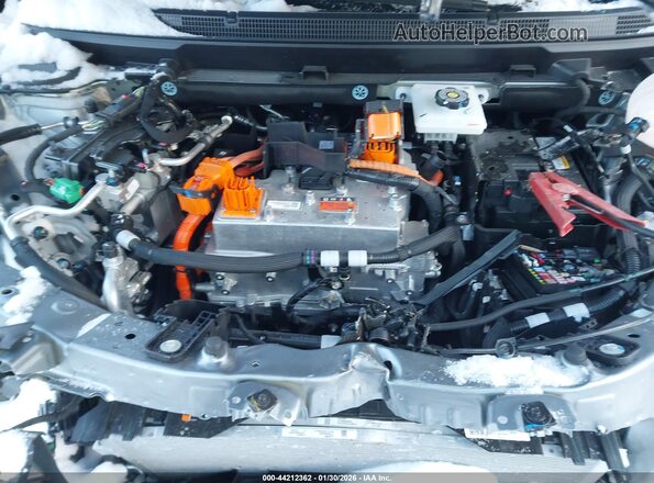 3GYK3BMR2SS249653 2025 CADILLAC OPTIQ Серебряный Вид сзади