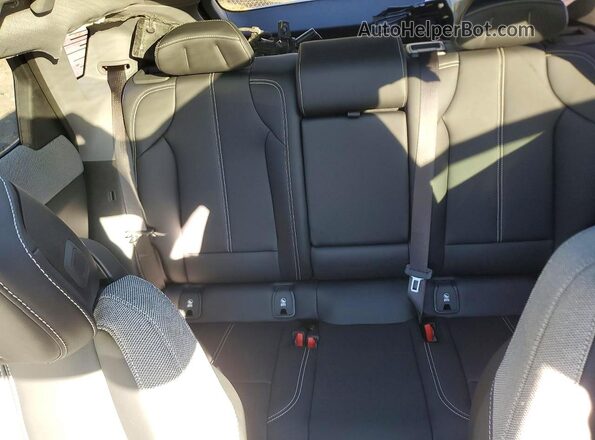 3GYK3BMR4SS163728 2025 CADILLAC OPTIQ Красный Вид задней части салона