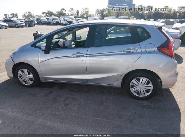 3HGGK5H43KM700707 2019 HONDA FIT White Панорамний вид салону 360°