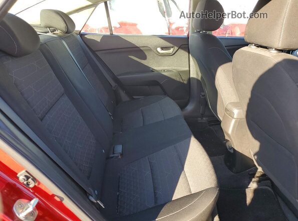 3KPA24AB5JE062668 2018 KIA RIO Red 